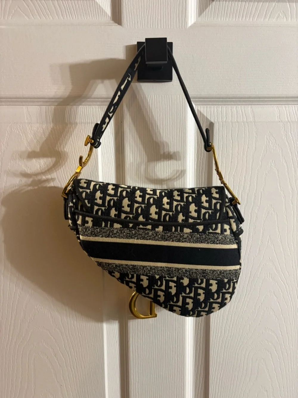 Dior Beige & Navy Oblique Saddle Bag with Gold 'D' Charm - Picture 3 of 8